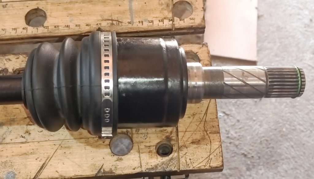 Image of inner CV joint end of refurbished driveshaft.