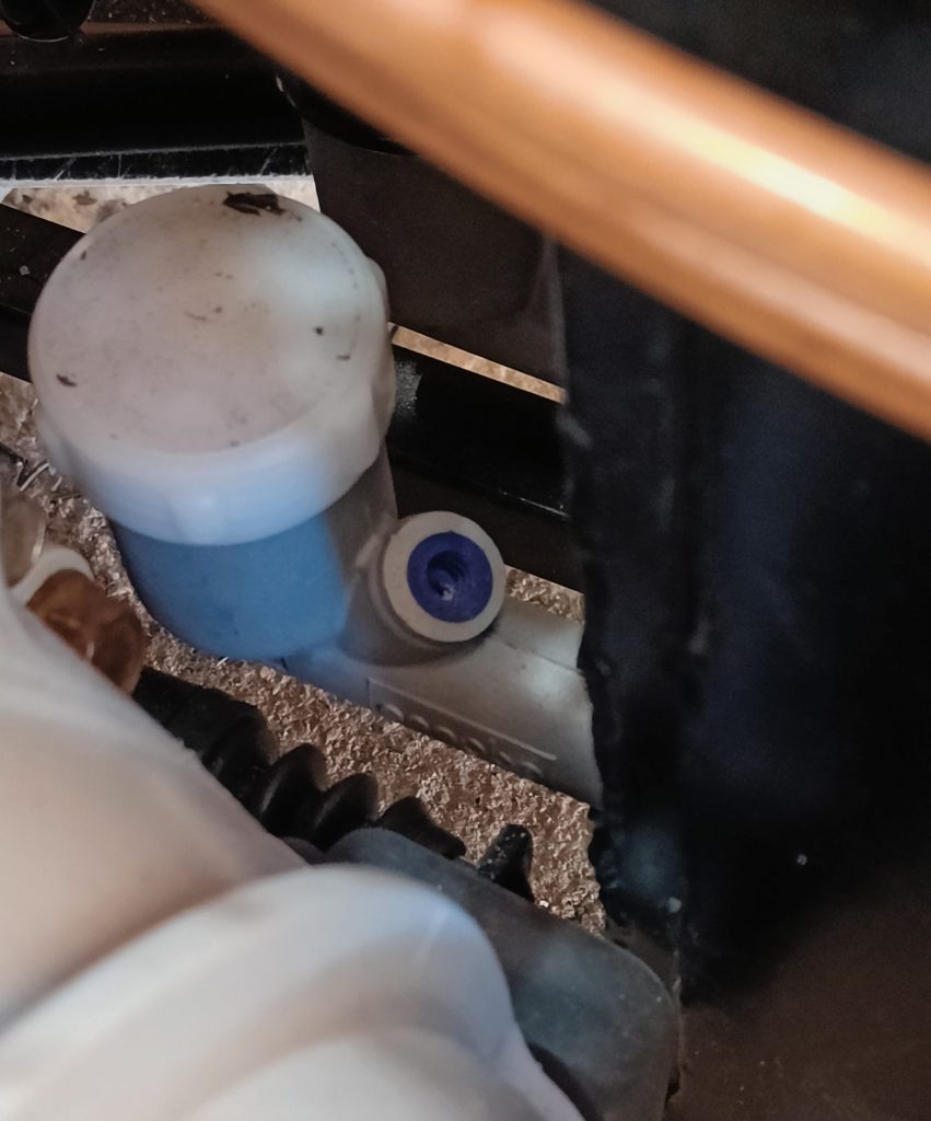 Image of clutch slave cylinder clearance after new engine mounts installed.