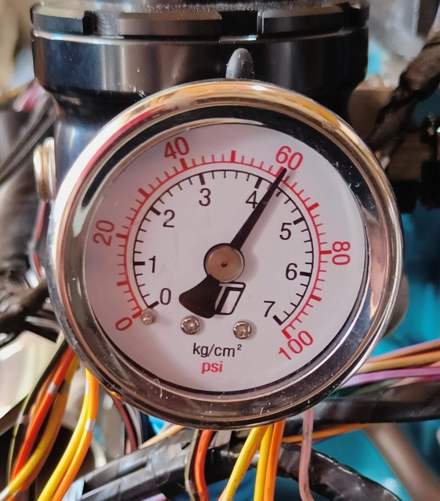 Image of fuel pressure gauge with pump running and regulator set to 60psi.